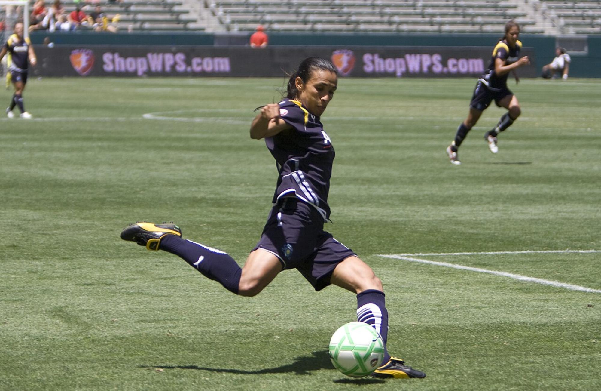 Marta - Pele In Skirts