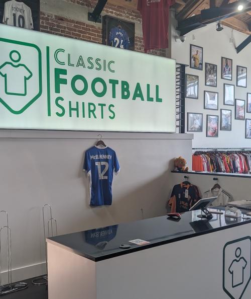 Los Angeles: Classic Football Shirts